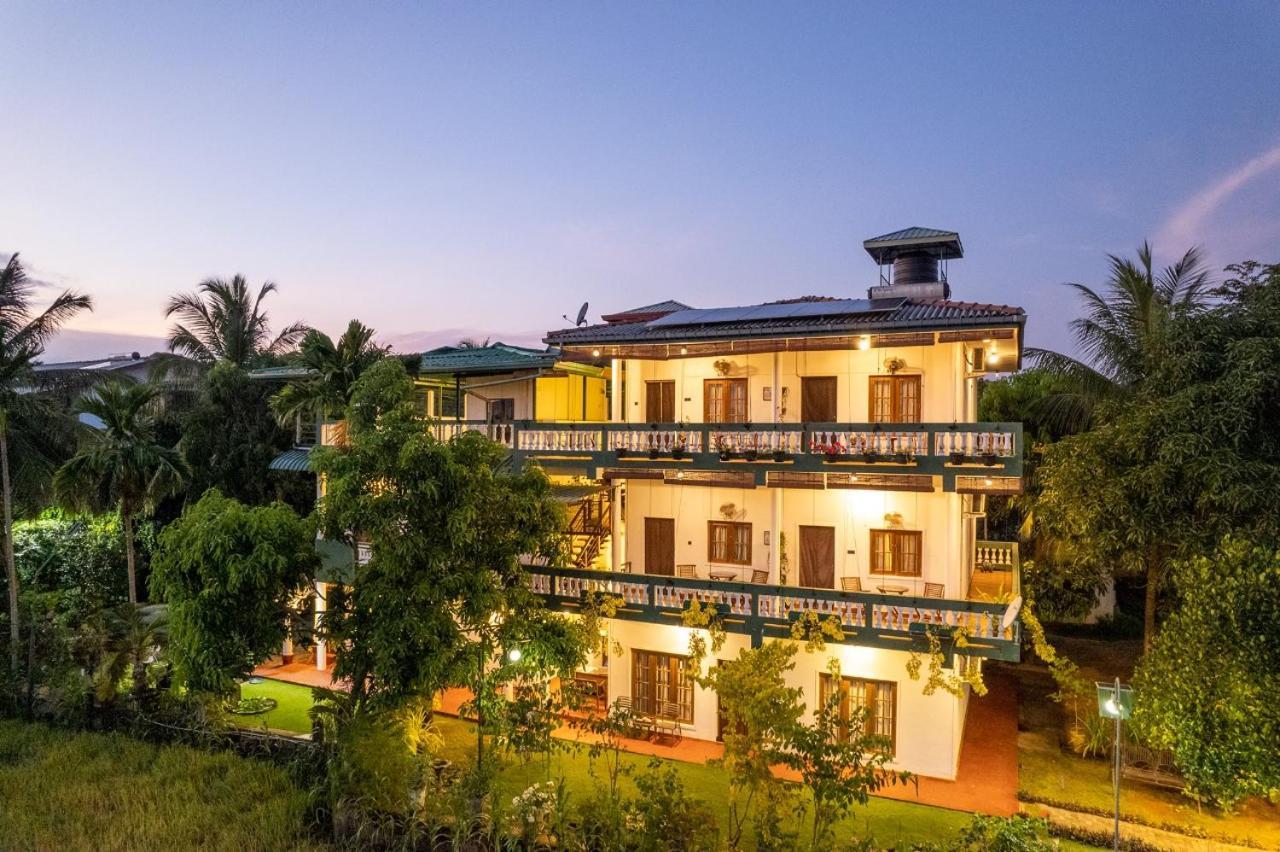 Mailagama Cinnamon Residence Kataragama Esterno foto